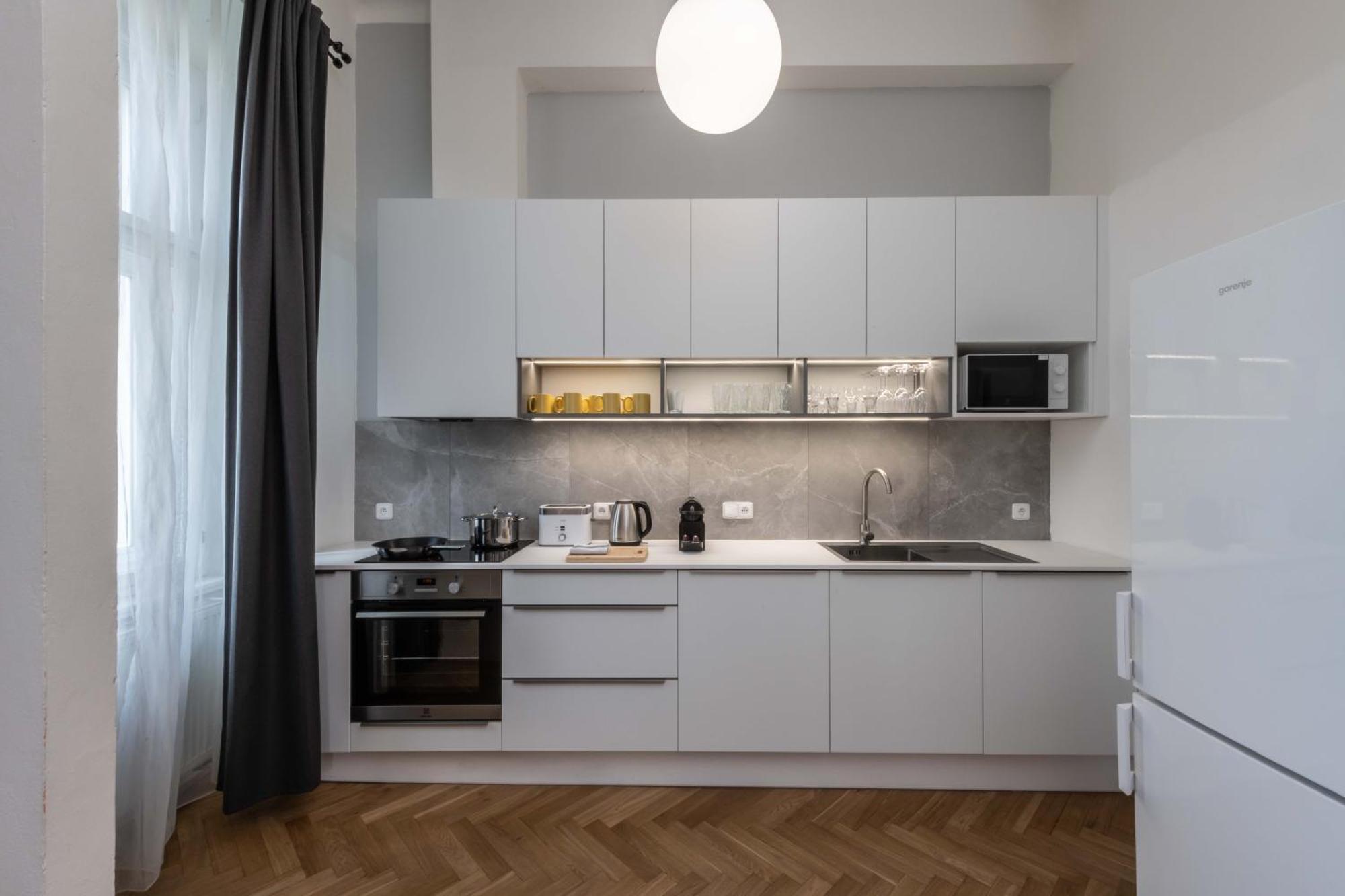 Centrally Located 3Bd Home Near National Museum Praha Bagian luar foto